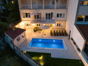 Villa L&L with swimming pool and seaview